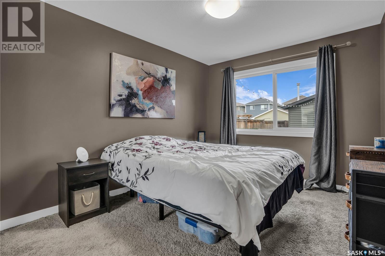 Photo 3 of 5413 Campling Avenue, Regina SK