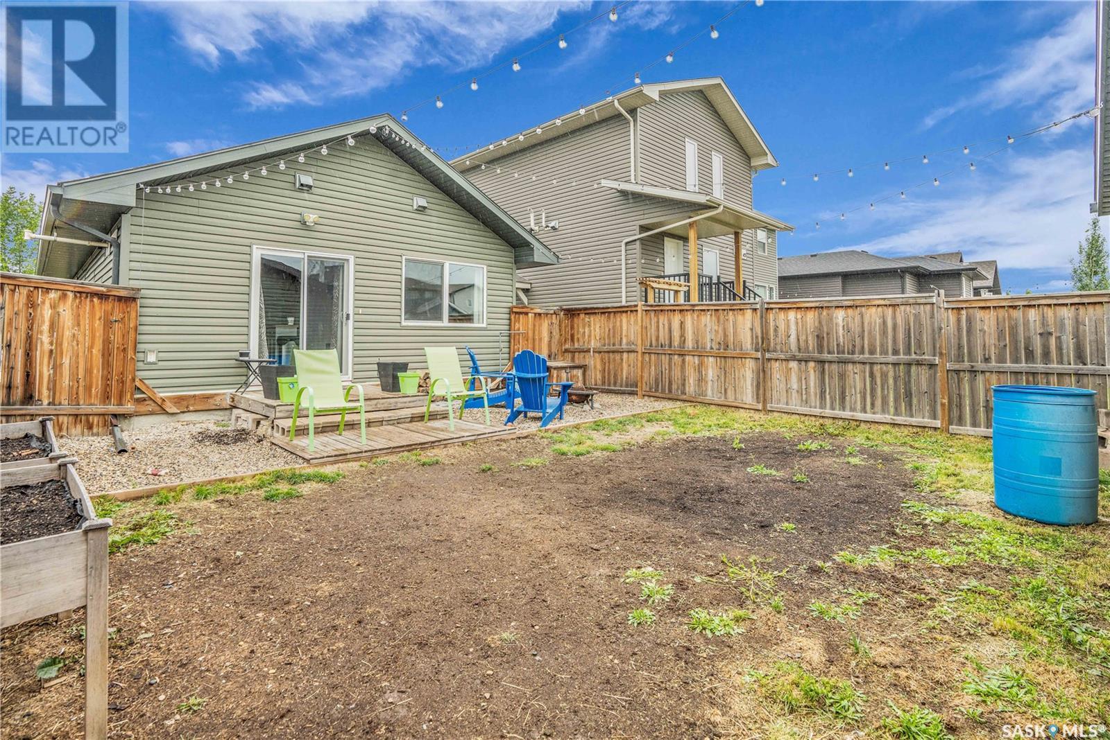 Photo 2 of 5413 Campling Avenue, Regina SK