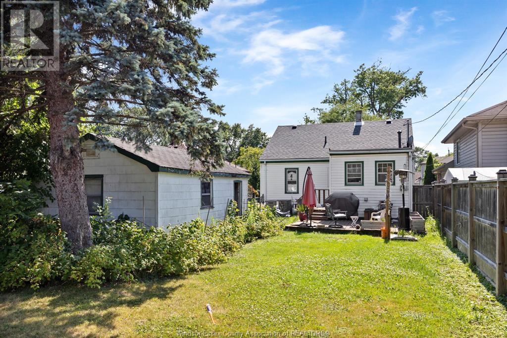 Photo 10 of 1038 Esdras, Windsor ON