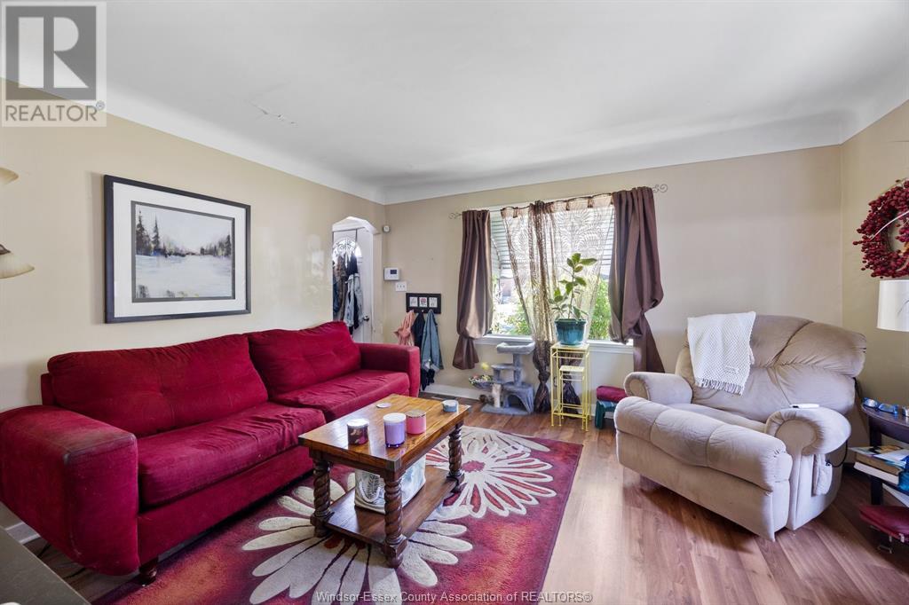 Photo 16 of 1038 Esdras, Windsor ON