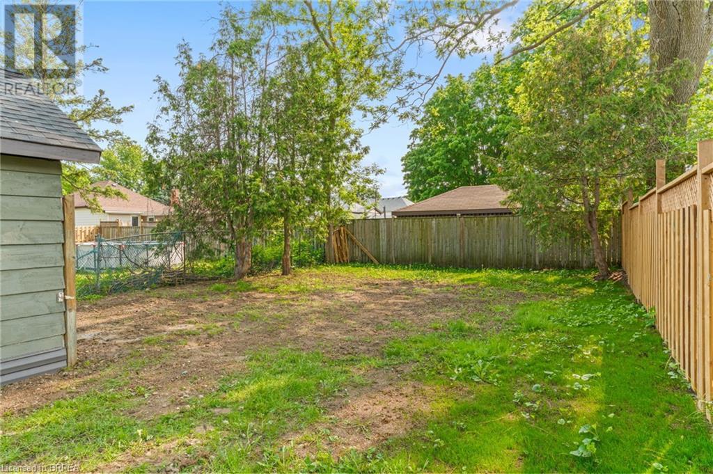 Photo 47 of 7 Esther Street, Brantford ON