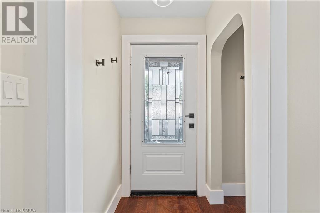 Photo 6 of 7 Esther Street, Brantford ON