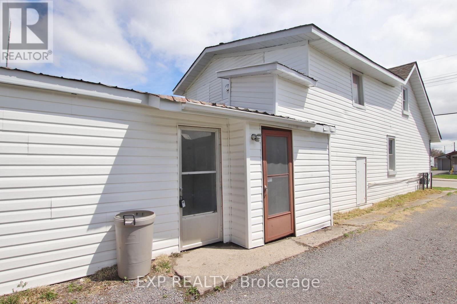 Photo 2 of 55 Ida Street S, Arnprior ON