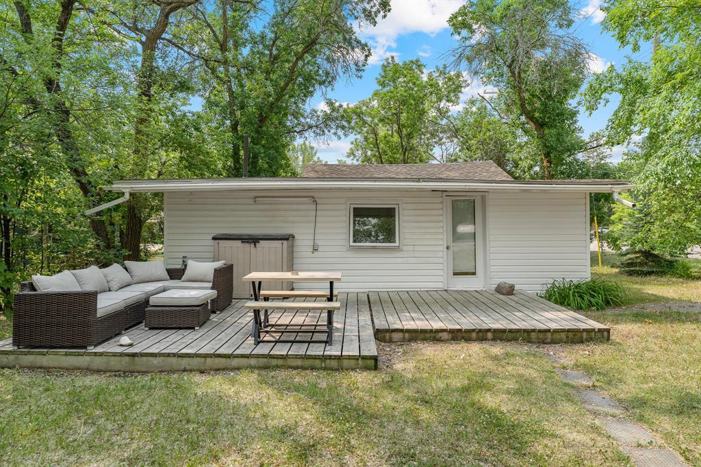 Photo 1 of 245 Maple Avenue, Winnipeg Beach MB