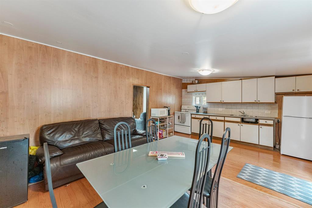 Photo 12 of 245 Maple Avenue, Winnipeg Beach MB
