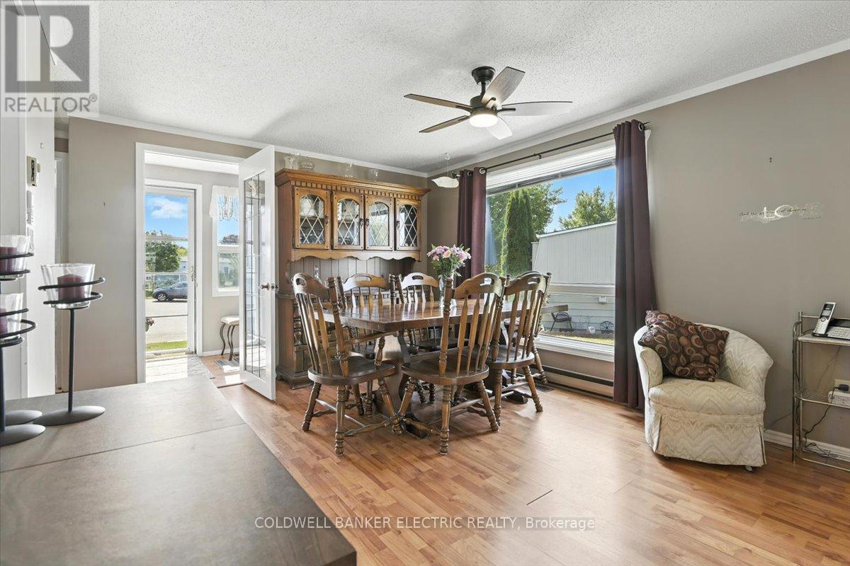 Photo 9 of 18 Loyalist Court, Clarington ON