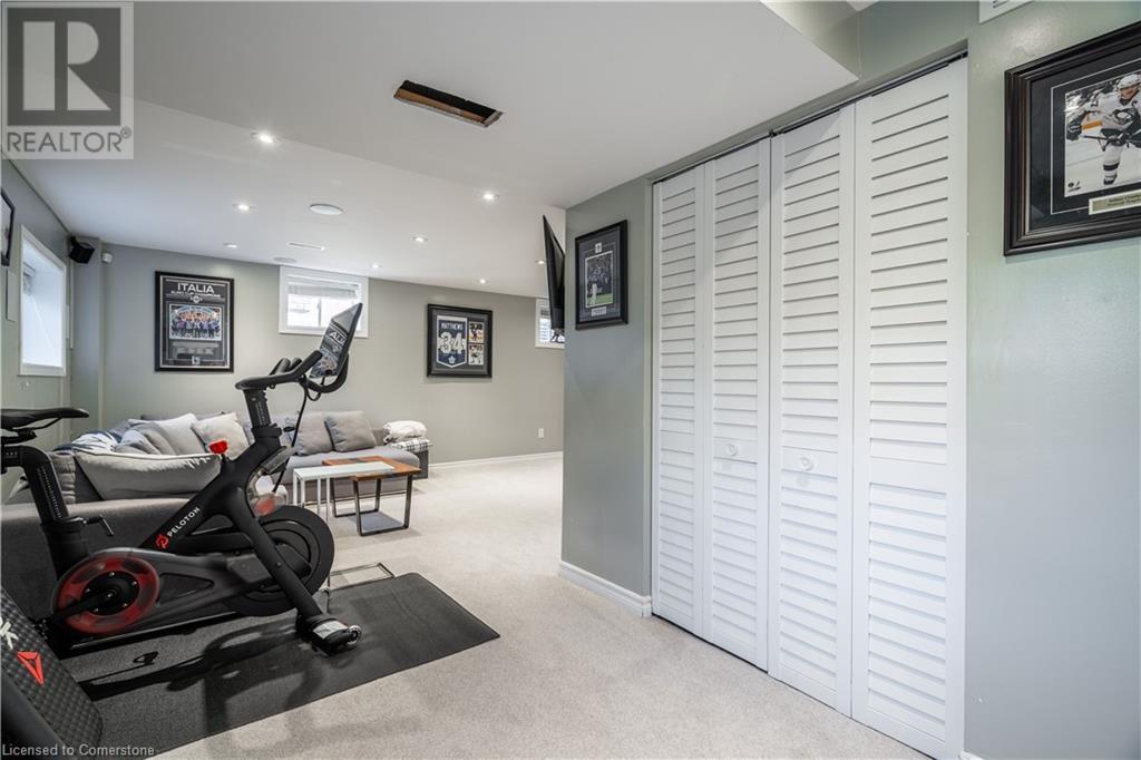 Photo 40 of 80 Montreal Circle, Stoney Creek ON