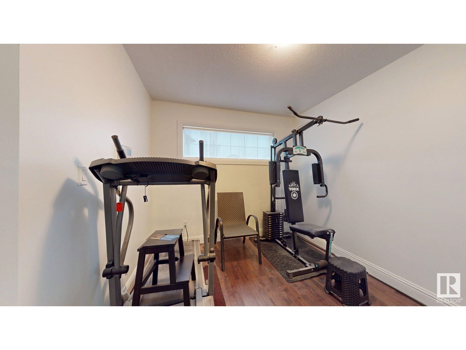 Photo 9 of 5440 1 A Av Sw, Edmonton AB