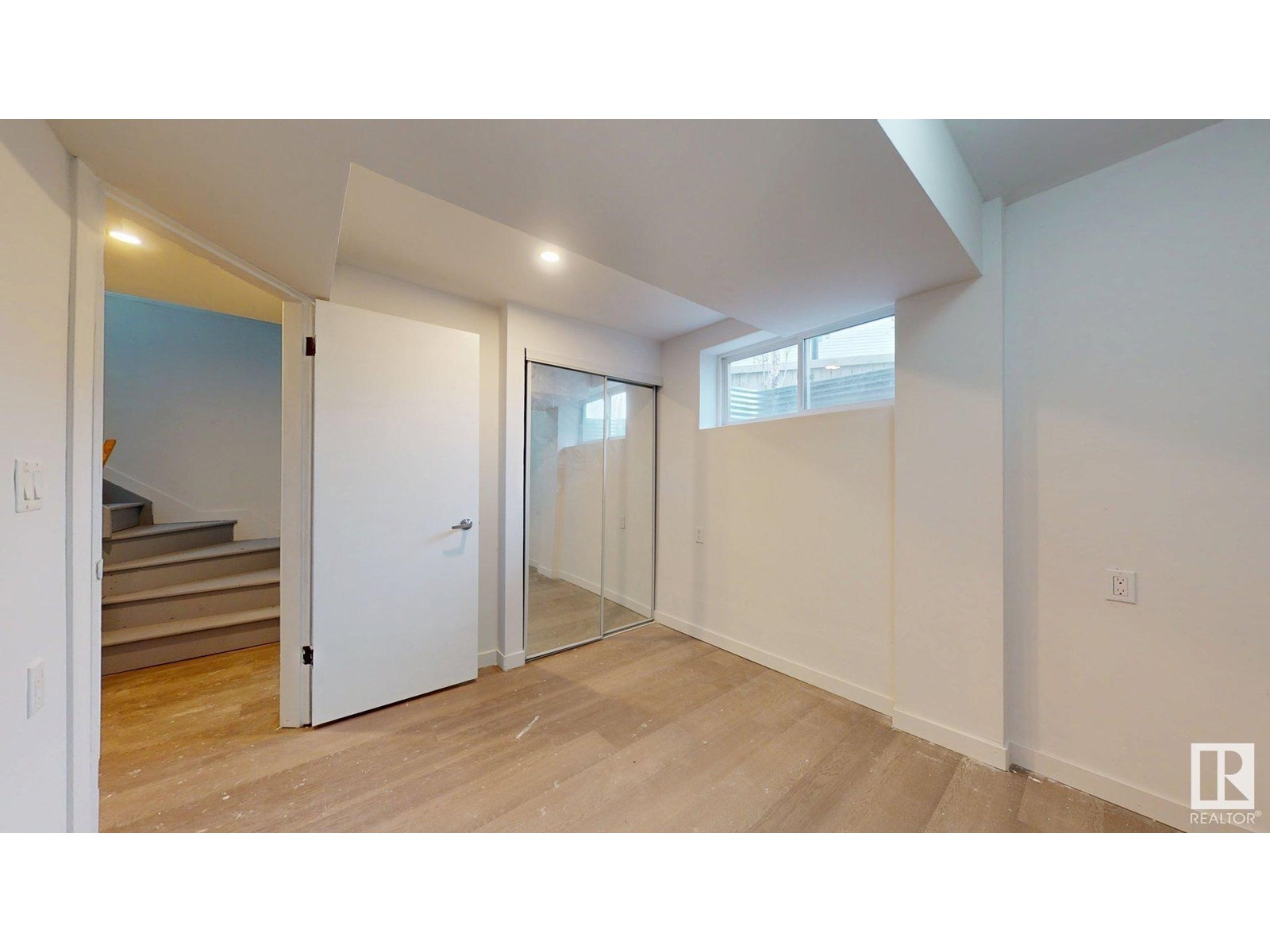 Photo 31 of 5440 1 A Av Sw, Edmonton AB