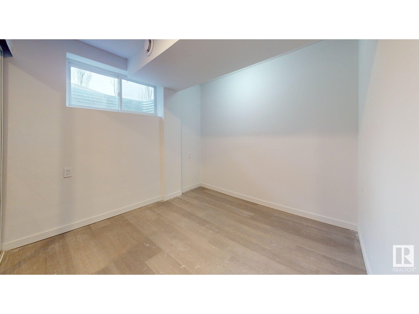 Photo 29 of 5440 1 A Av Sw, Edmonton AB