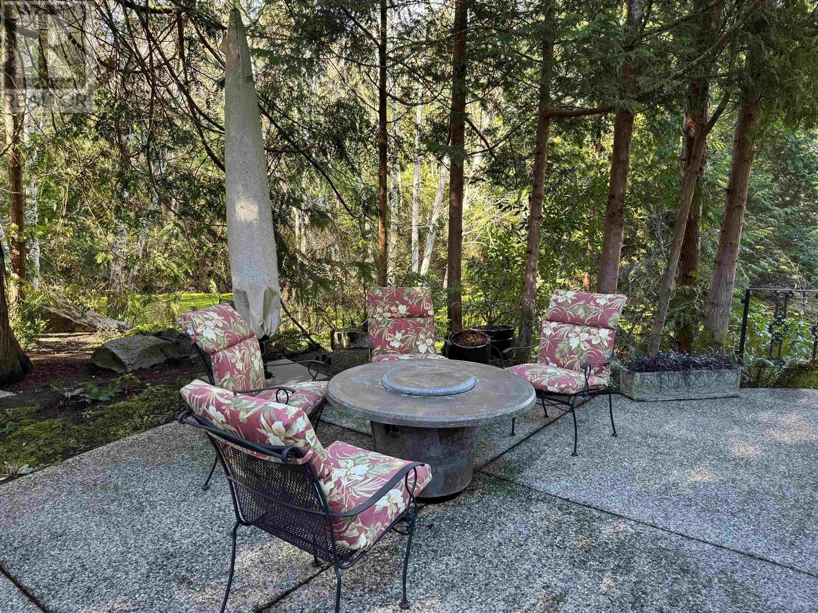 5479-5487 BROOKS ROAD, Halfmoon Bay