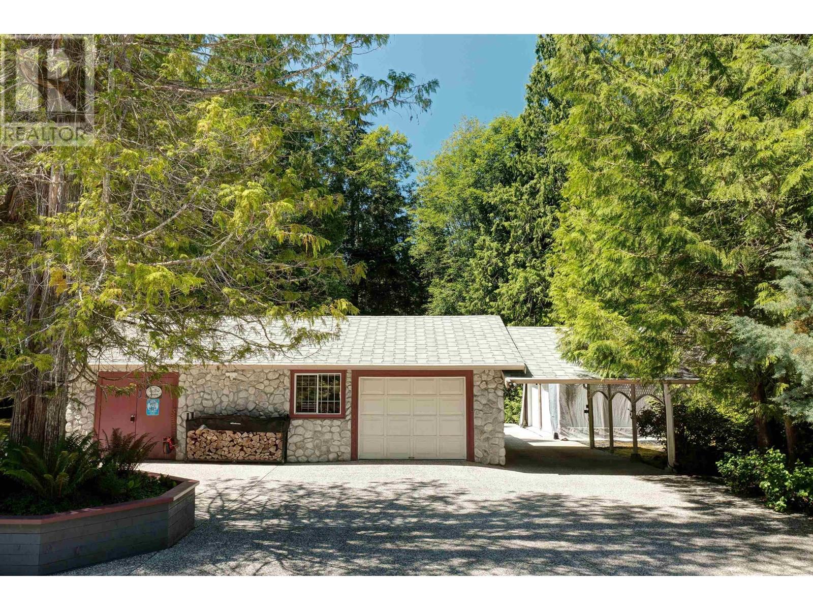 5479-5487 BROOKS ROAD, Halfmoon Bay