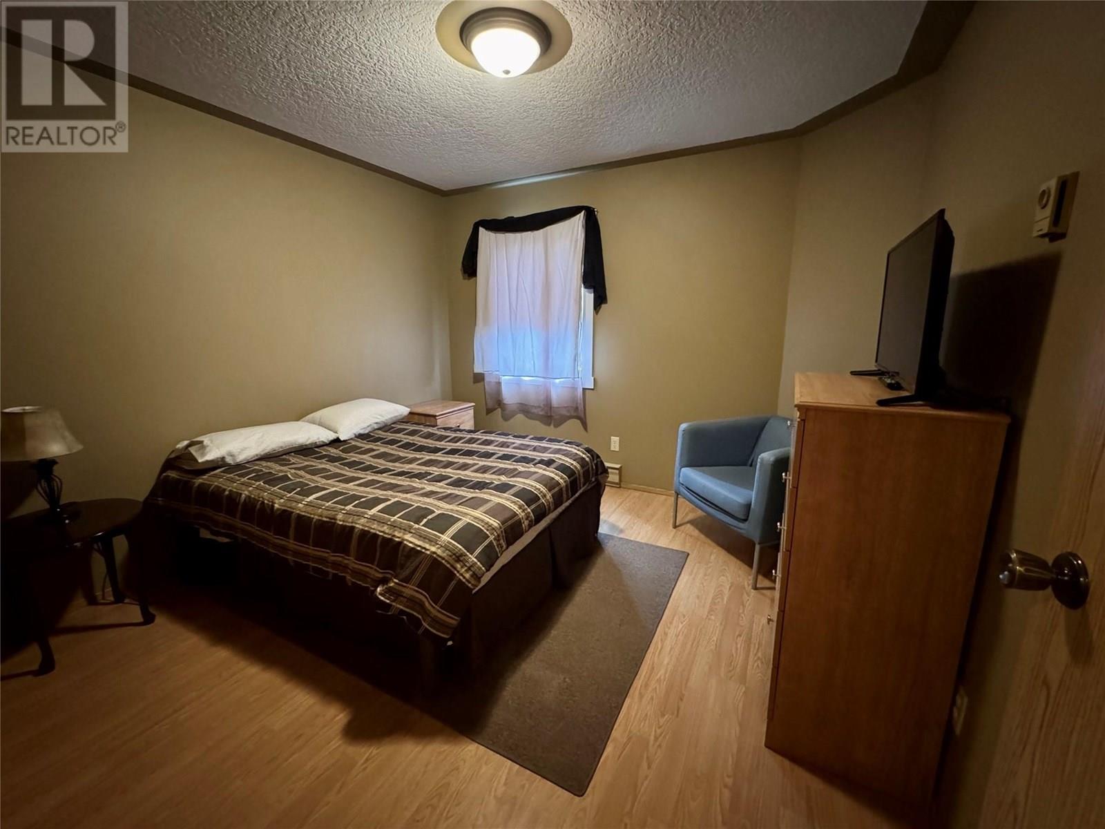 108 Spruce Avenue Unit# 206, Tumbler Ridge