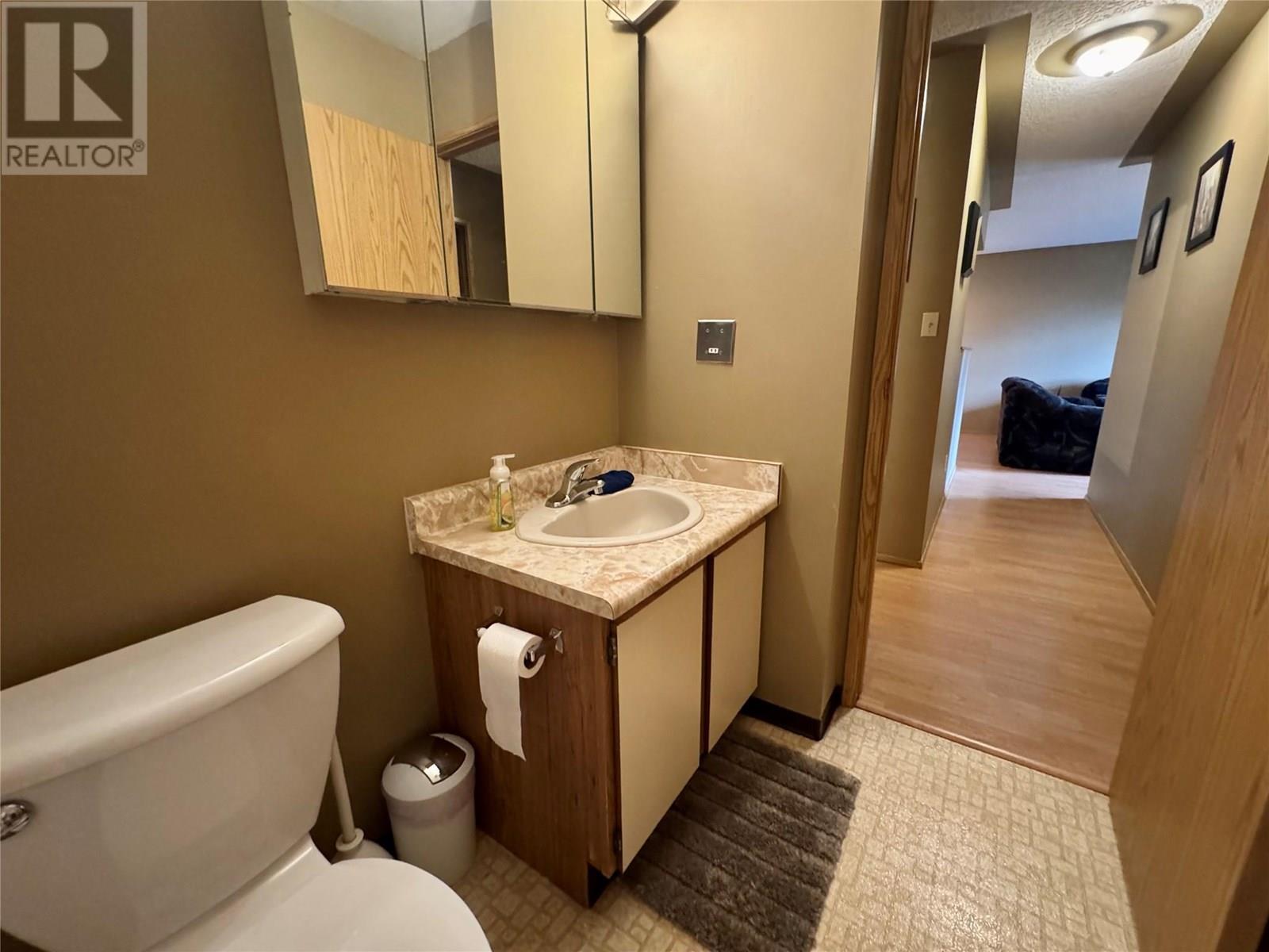 108 Spruce Avenue Unit# 206, Tumbler Ridge