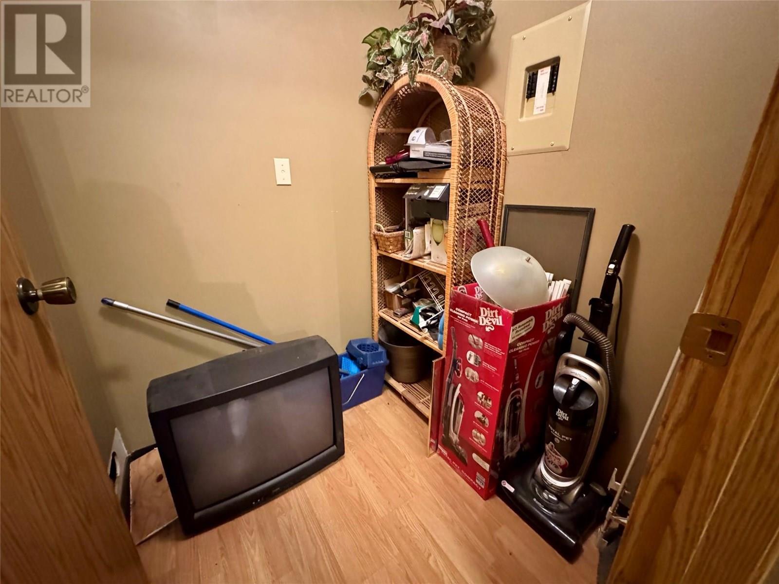 108 Spruce Avenue Unit# 206, Tumbler Ridge