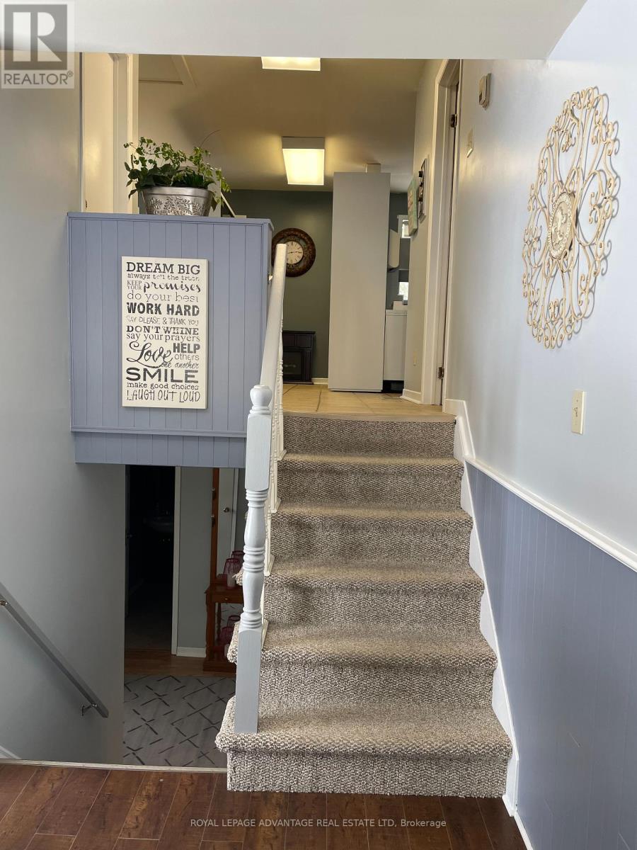 Photo 33 of 34 James Street, Smiths Falls ON