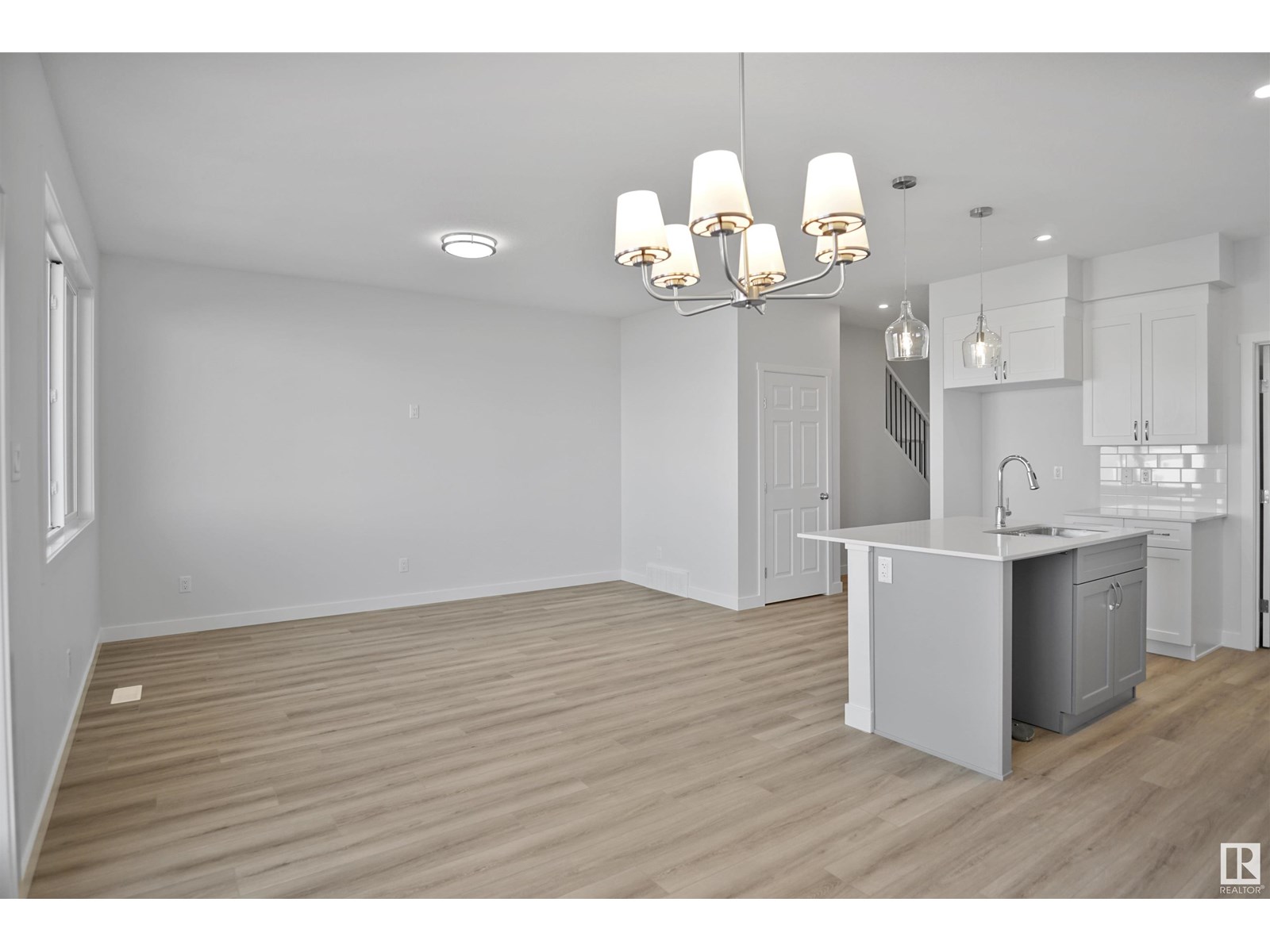 3 Tenuto LI, Spruce Grove