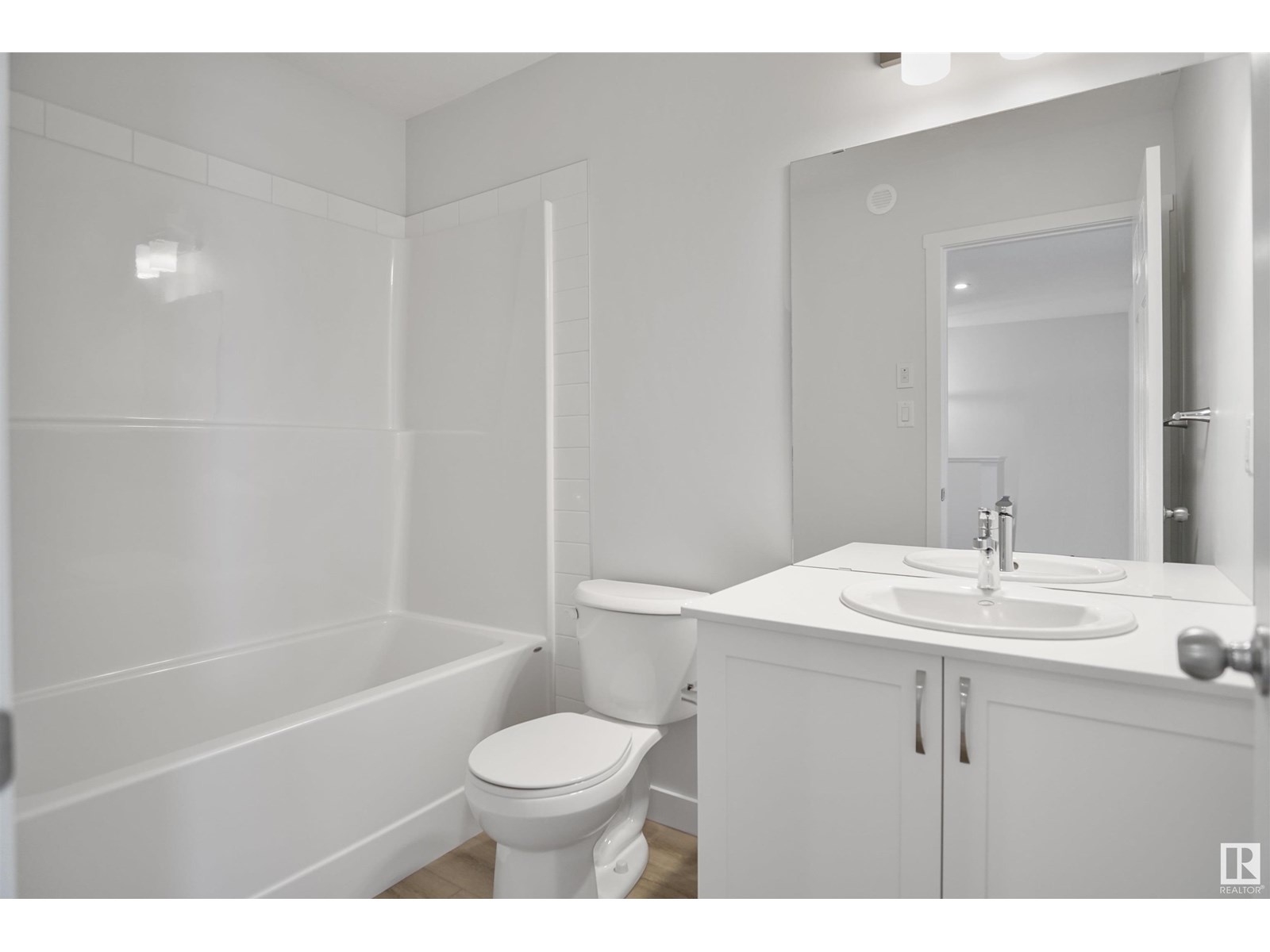 3 Tenuto LI, Spruce Grove