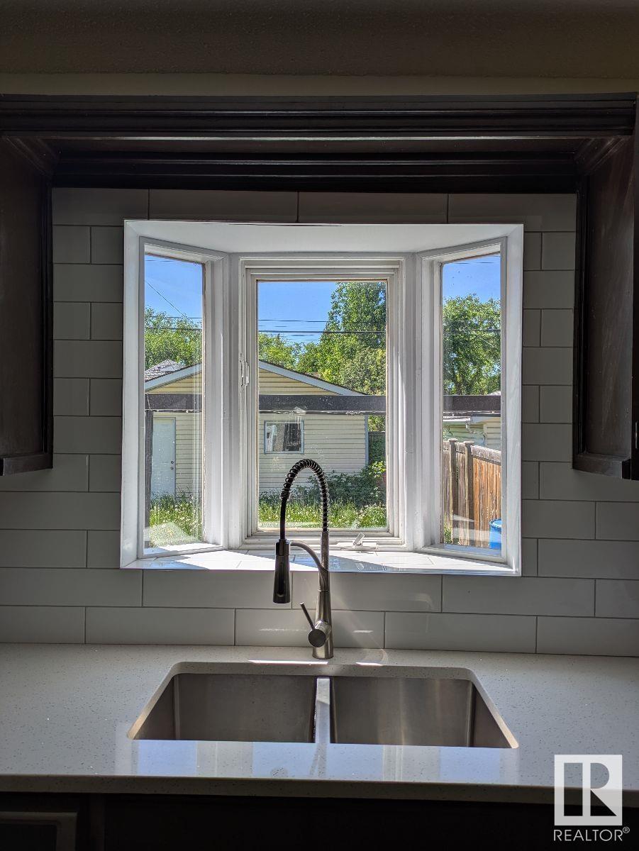 11242 95A ST NW - 15