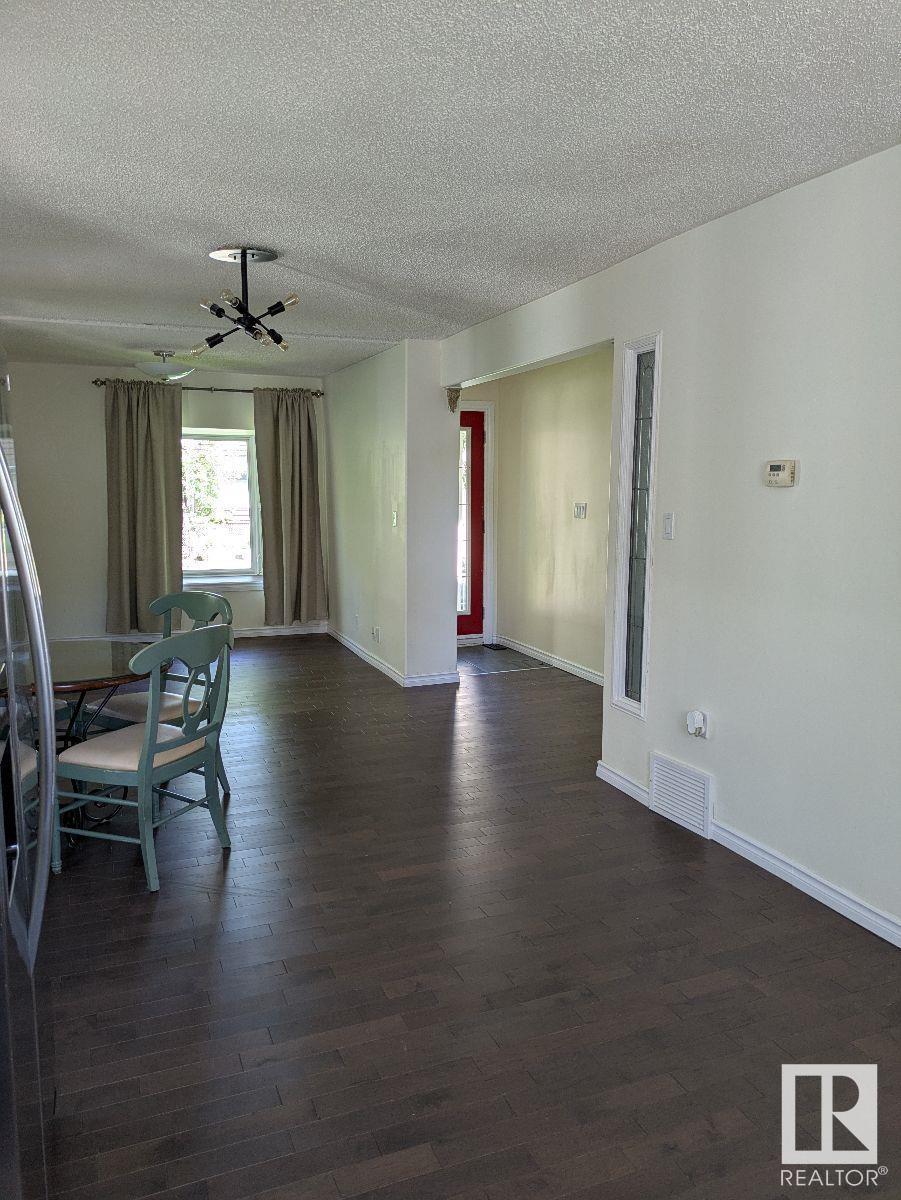 Photo 27 of 11242 95 A St Nw, Edmonton AB