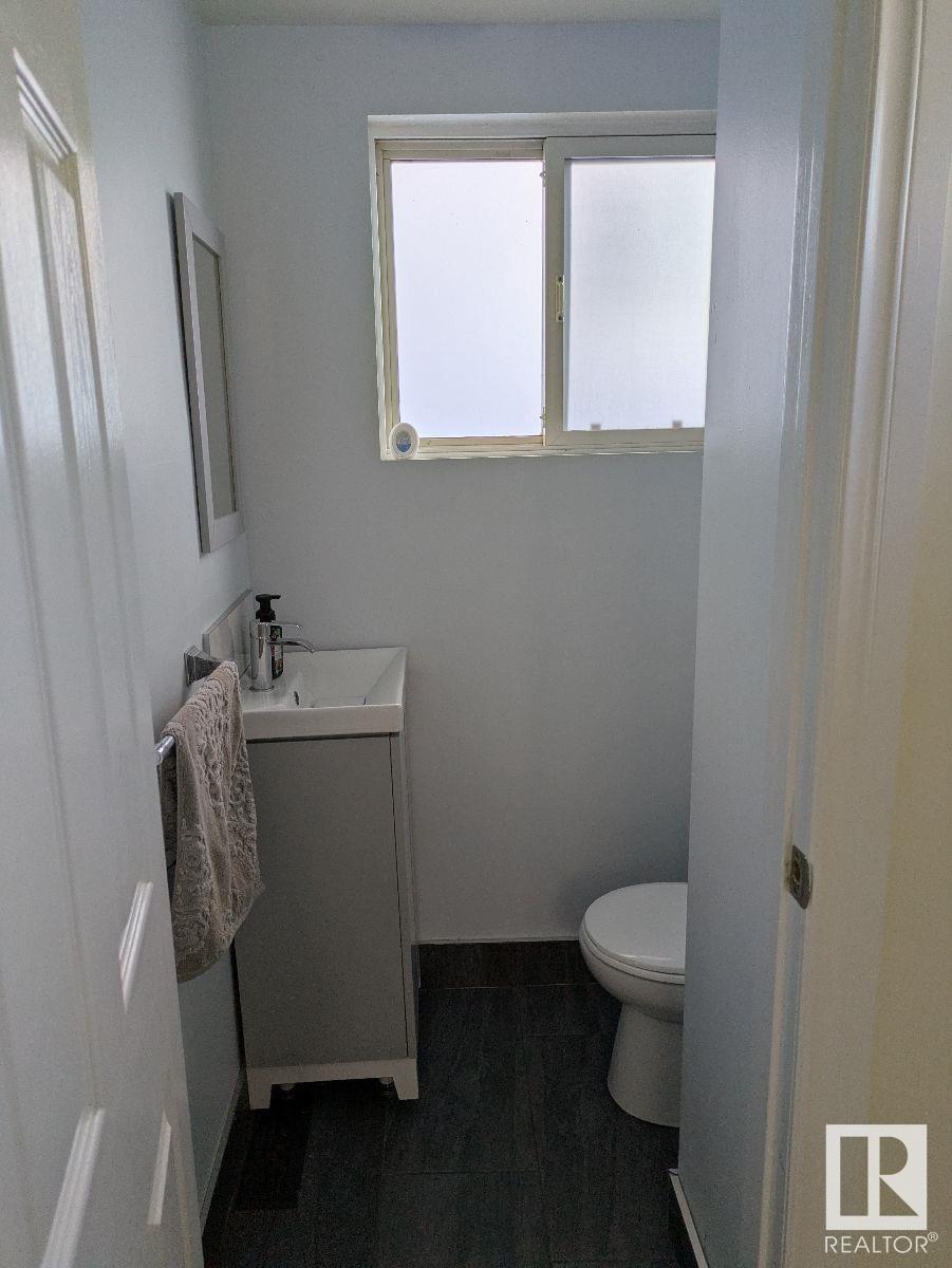 Photo 20 of 11242 95 A St Nw, Edmonton AB