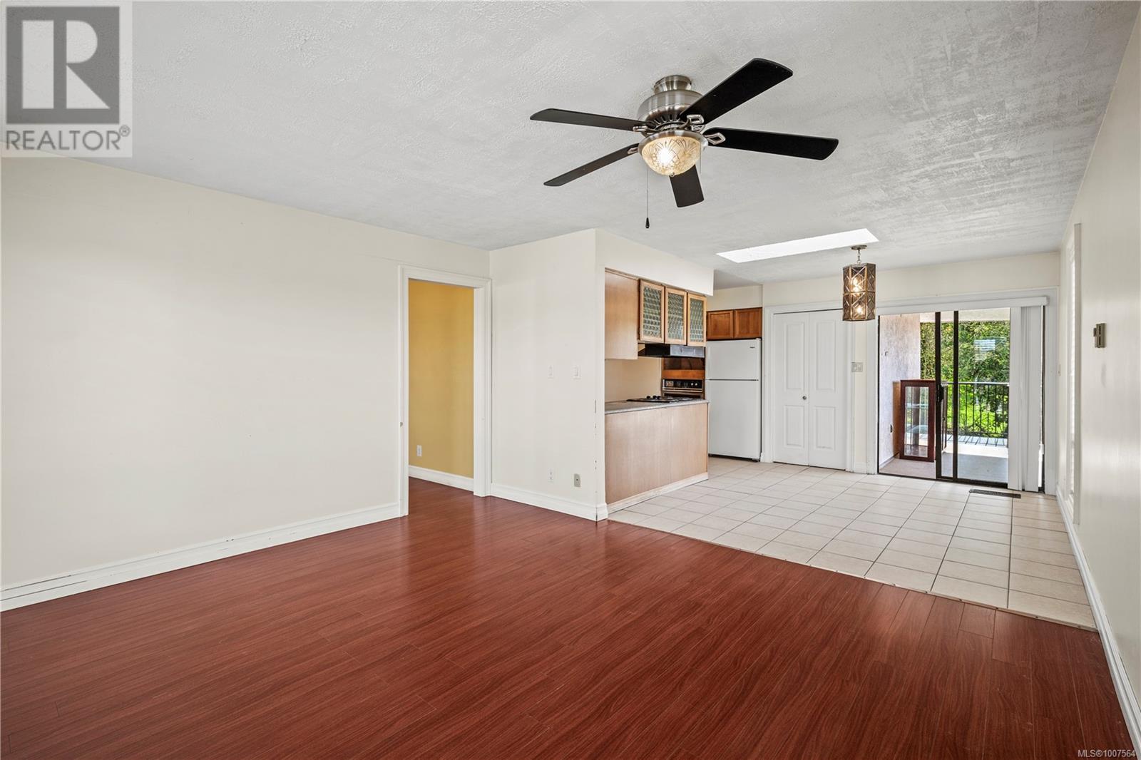 Photo 34 of 805 Kimberly Pl, Saanich BC