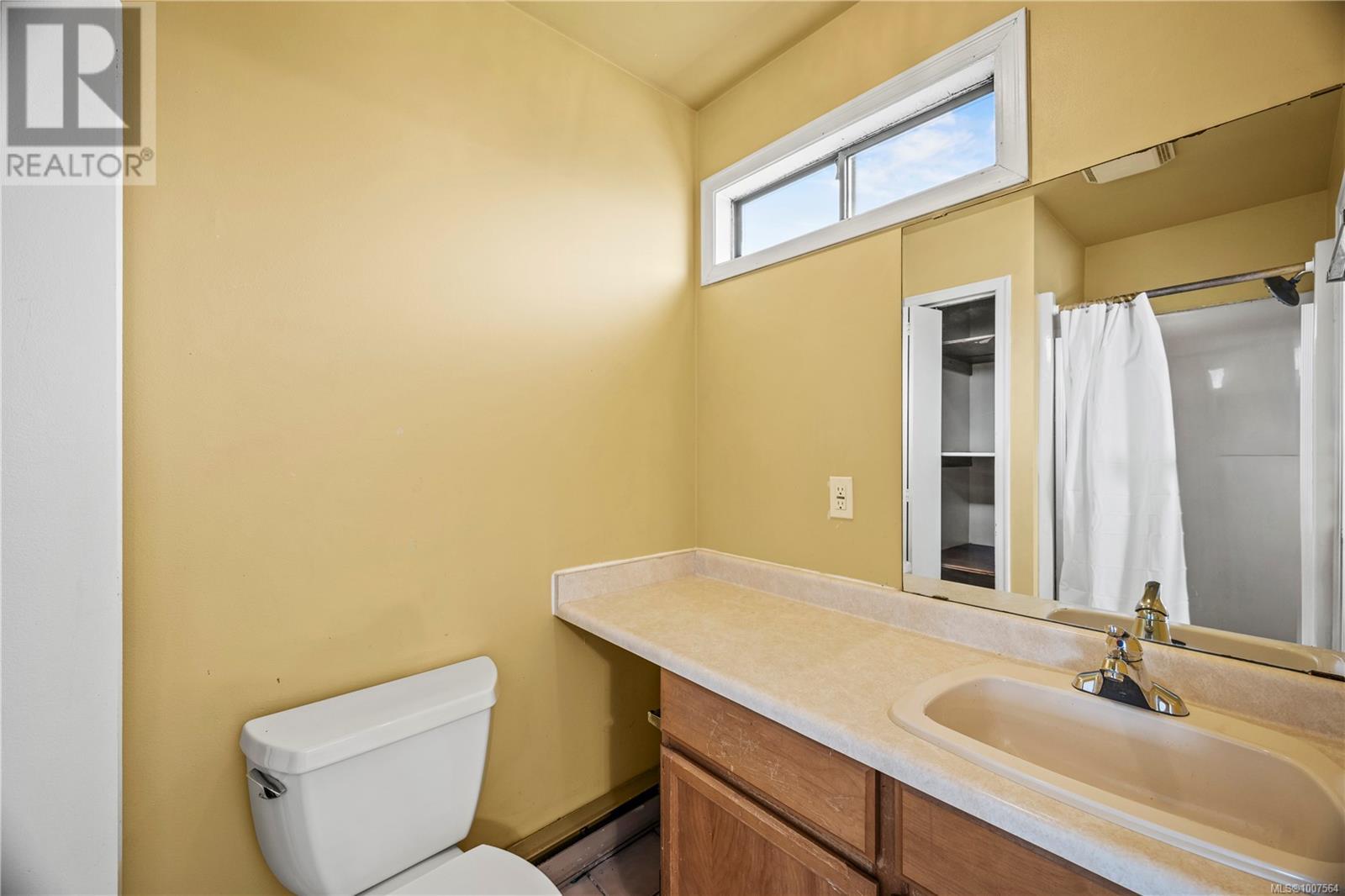 Photo 30 of 805 Kimberly Pl, Saanich BC