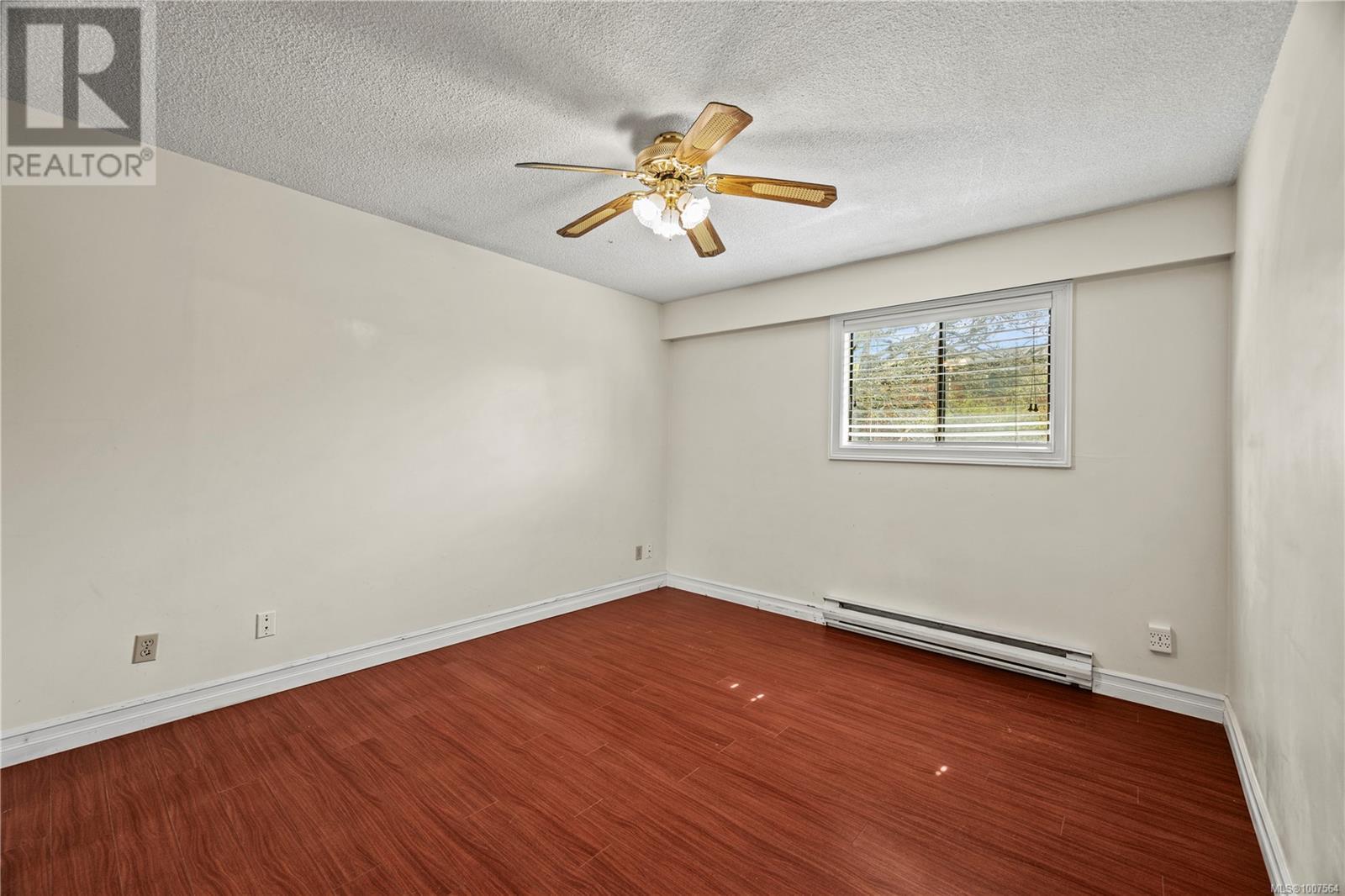 Photo 31 of 805 Kimberly Pl, Saanich BC
