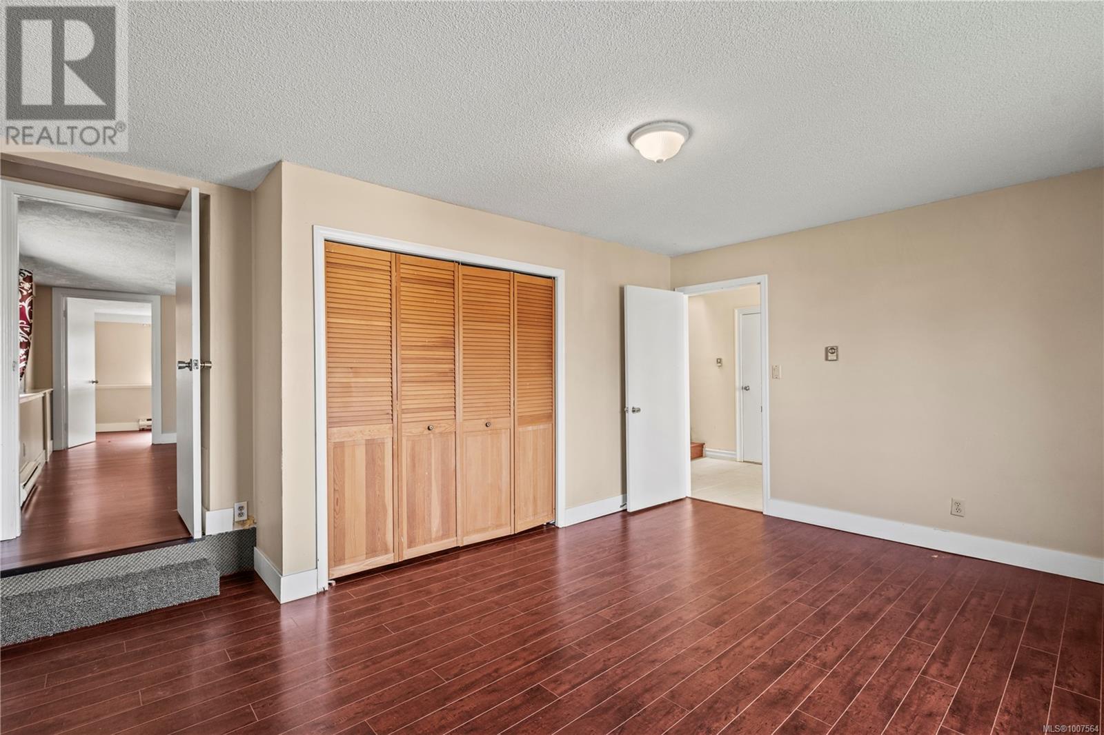 Photo 12 of 805 Kimberly Pl, Saanich BC