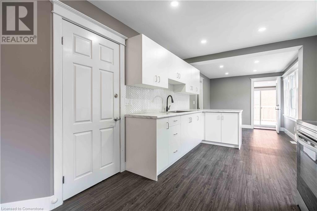 Photo 4 of 1379 King Street E Unit 2, Hamilton ON