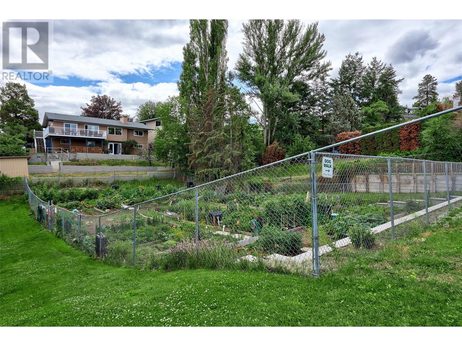 137 McGill Road Unit# 71, Kamloops