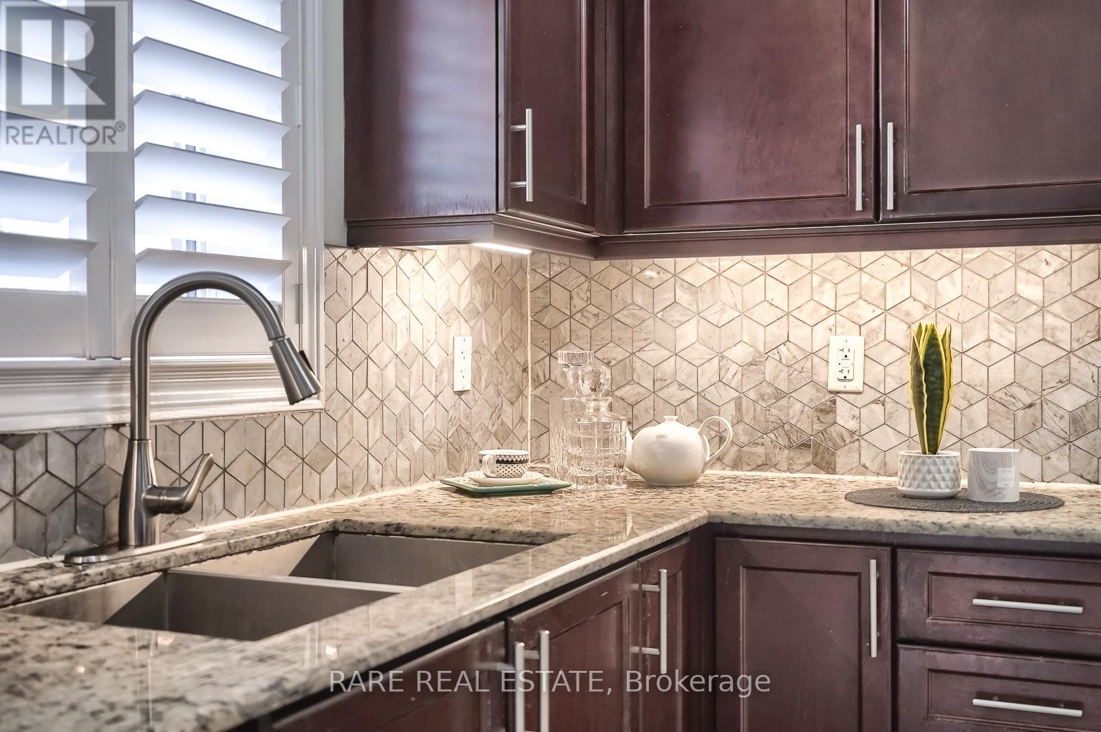 Photo 25 of 50 Henry Smith Avenue, Clarington ON