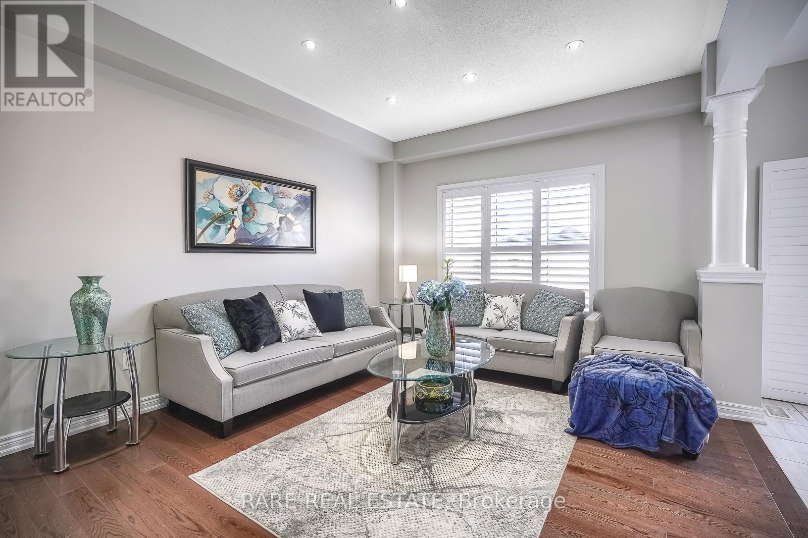 Photo 16 of 50 Henry Smith Avenue, Clarington ON