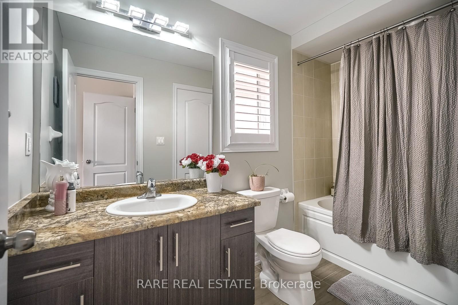 Photo 35 of 50 Henry Smith Avenue, Clarington ON