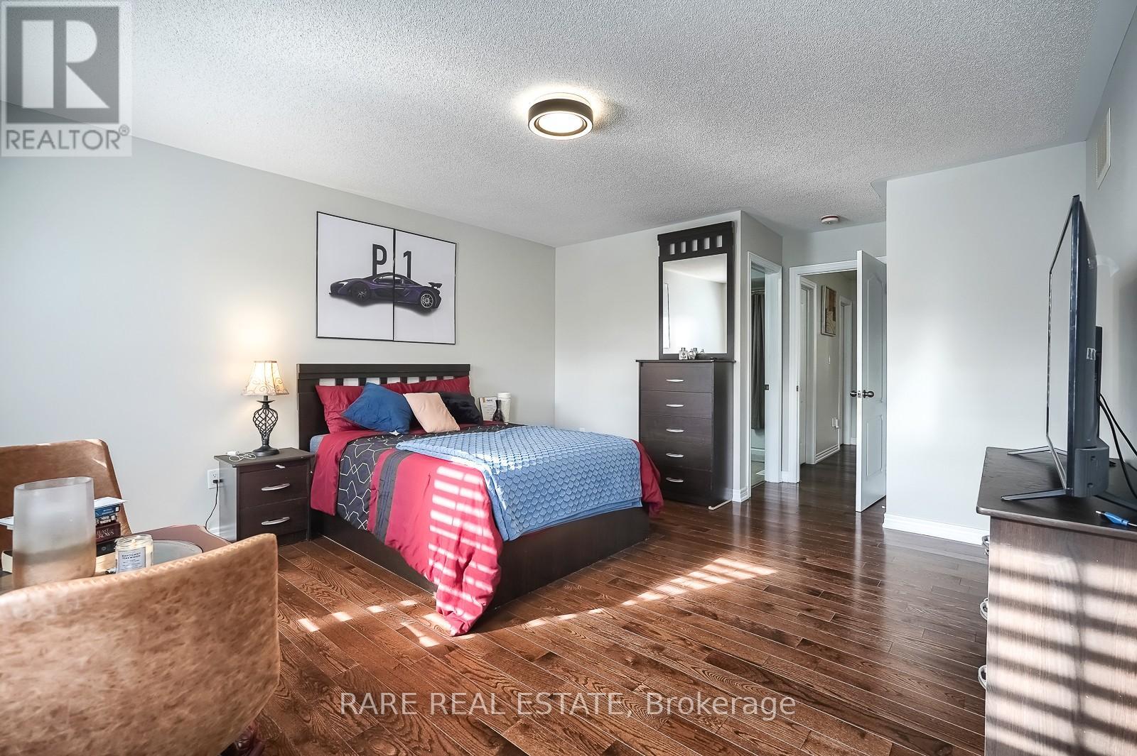 Photo 34 of 50 Henry Smith Avenue, Clarington ON
