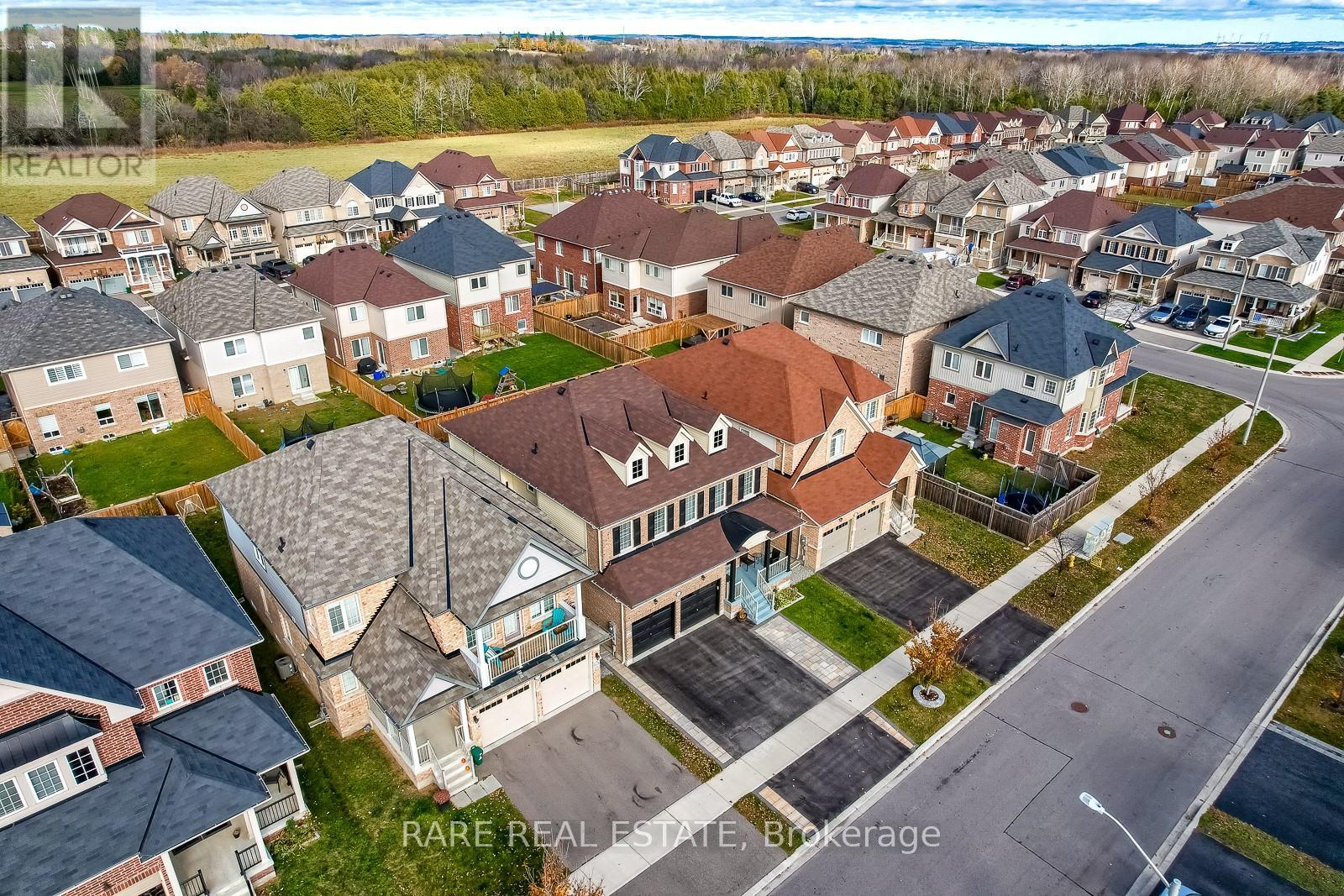 Photo 8 of 50 Henry Smith Avenue, Clarington ON