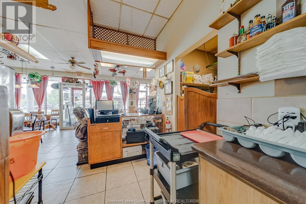 Photo 6 of 521 Tecumseh Road East, Windsor ON