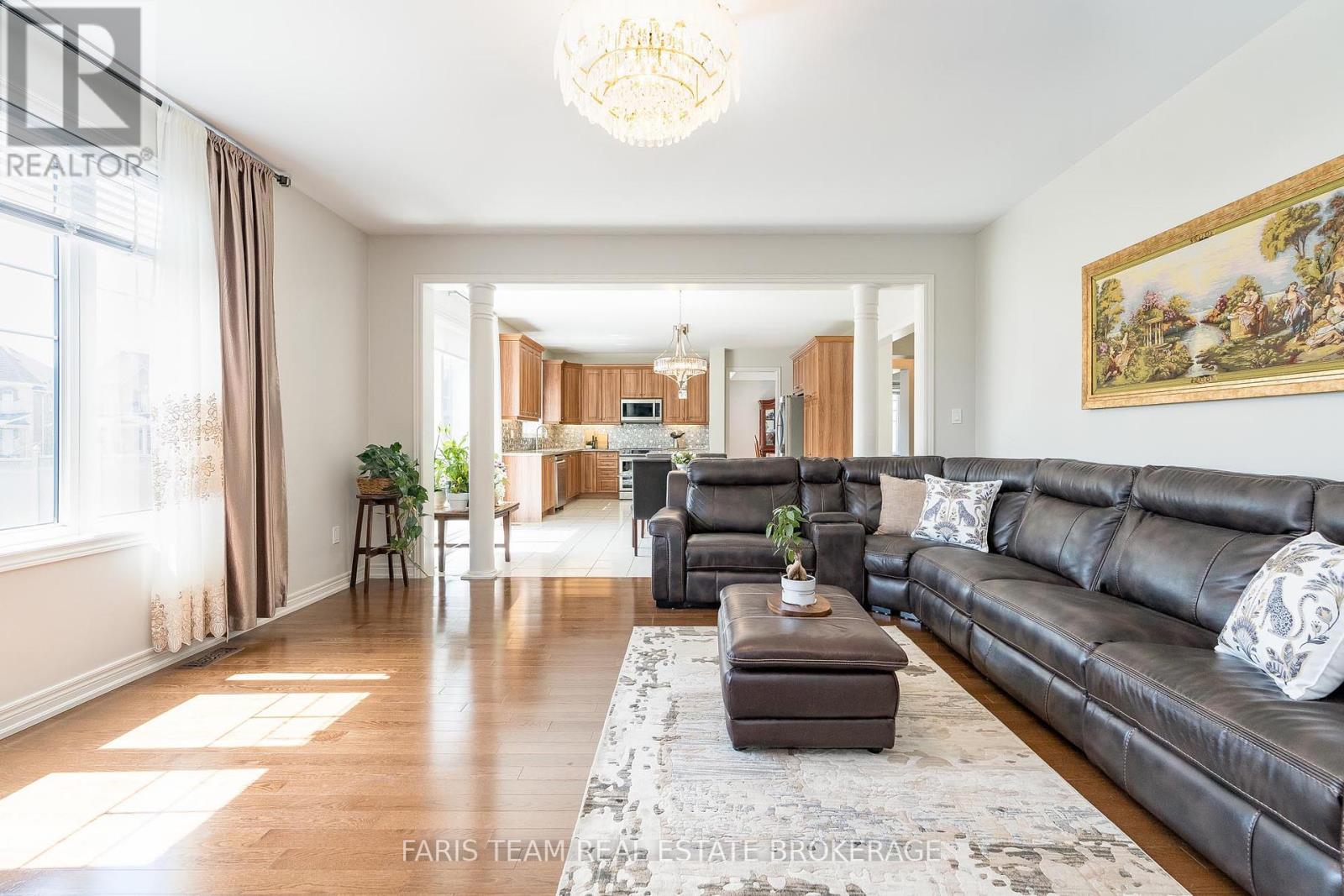 Photo 15 of 19 Mcisaac Drive, Springwater ON