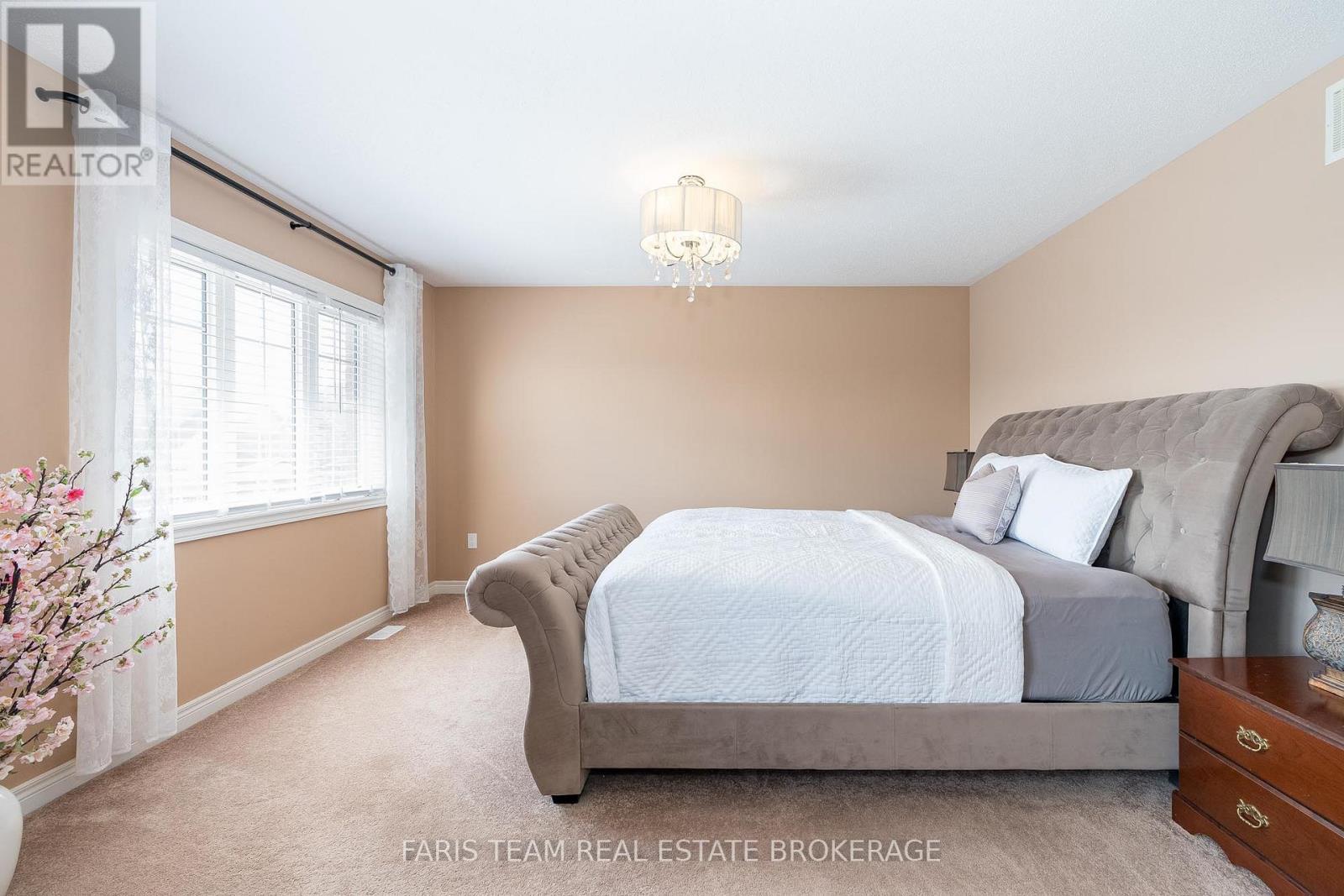 Photo 12 of 19 Mcisaac Drive, Springwater ON