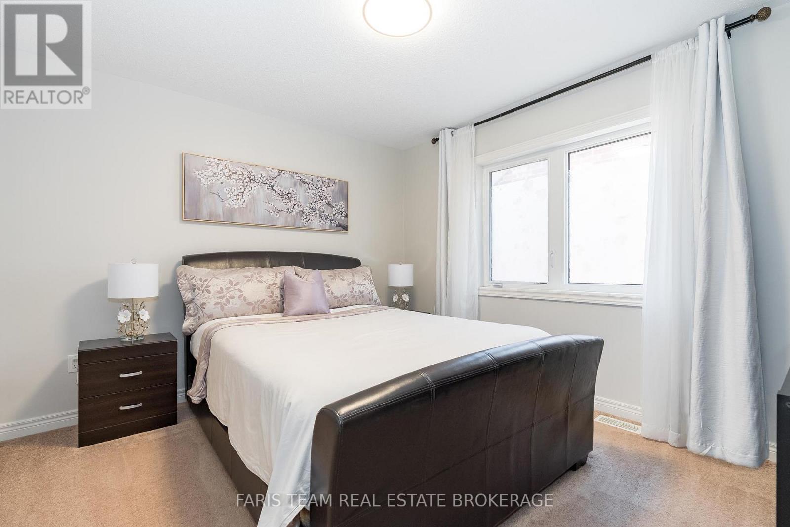 Photo 22 of 19 Mcisaac Drive, Springwater ON