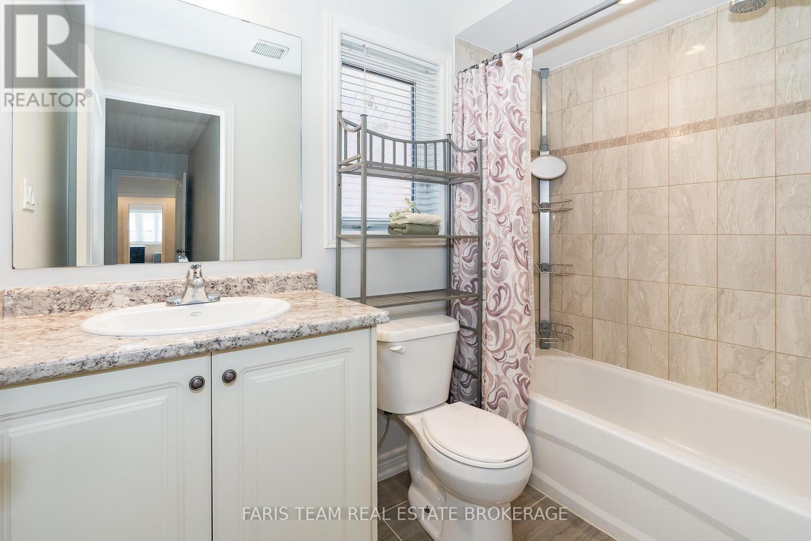 Photo 21 of 19 Mcisaac Drive, Springwater ON
