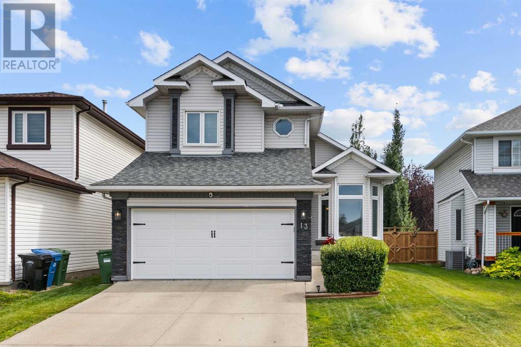 Single Family House for Sale in  Douglas Ridge Close SE Douglasdale/Glen Calgary 