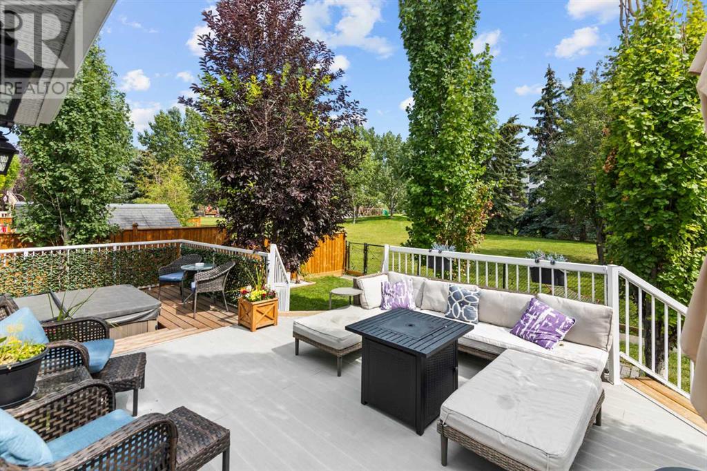 13 Douglas Ridge Close SE, Calgary, Alberta