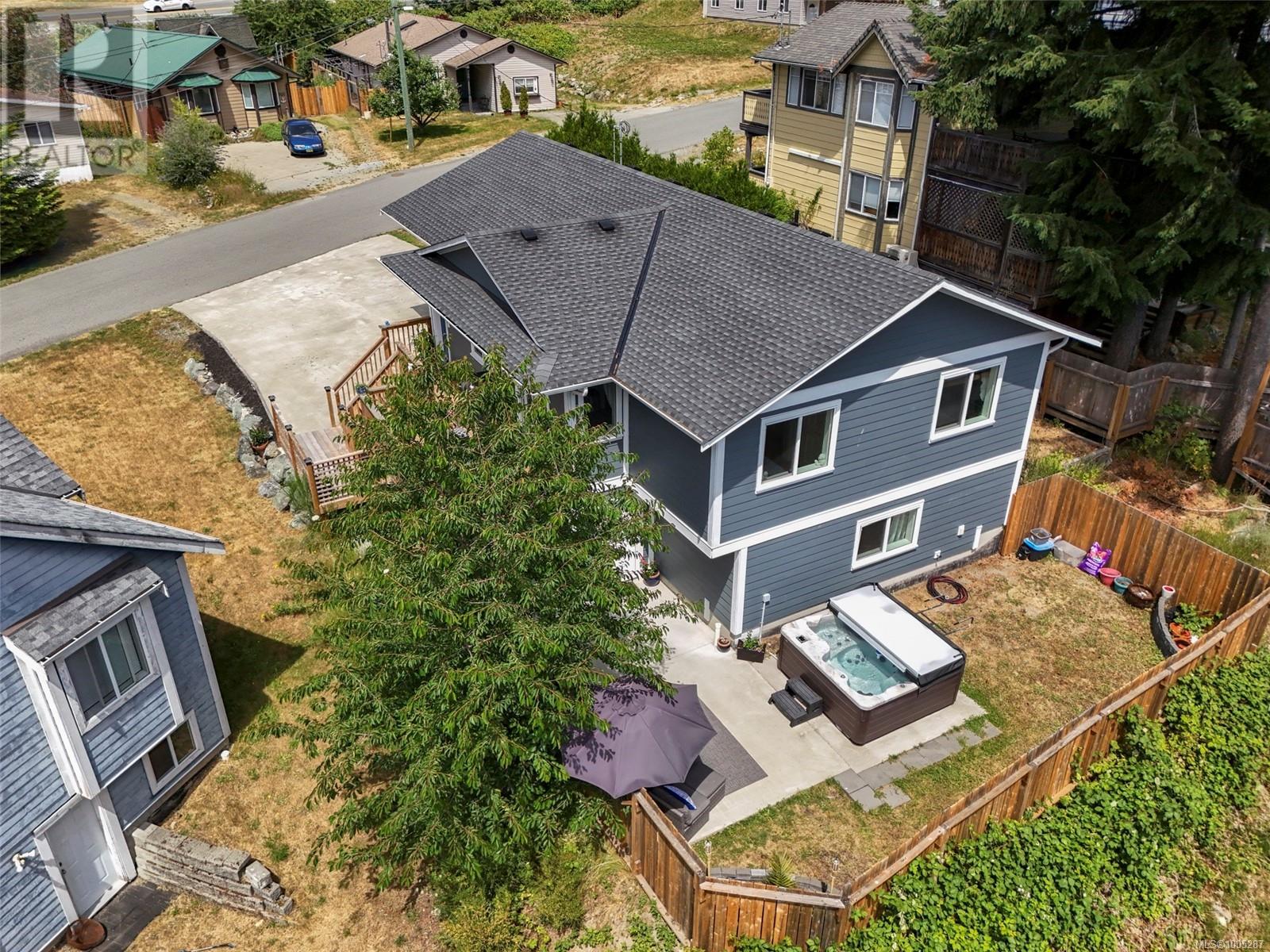 Photo 47 of 245 Lake Park Rd, Lake Cowichan BC