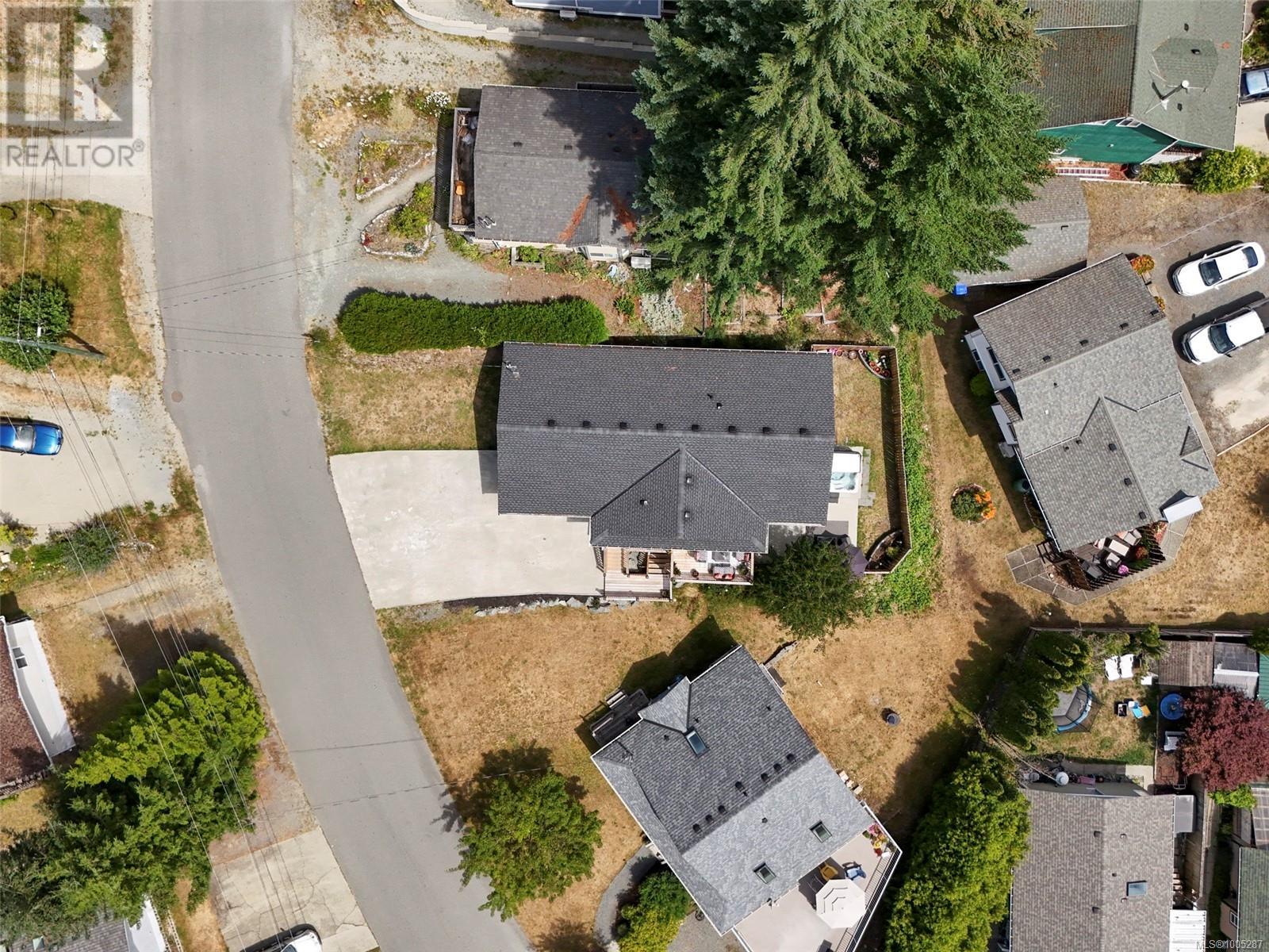 Photo 50 of 245 Lake Park Rd, Lake Cowichan BC