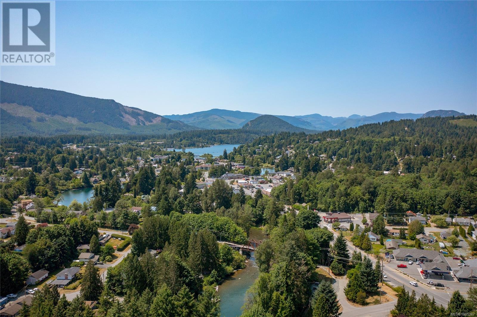 Photo 53 of 245 Lake Park Rd, Lake Cowichan BC