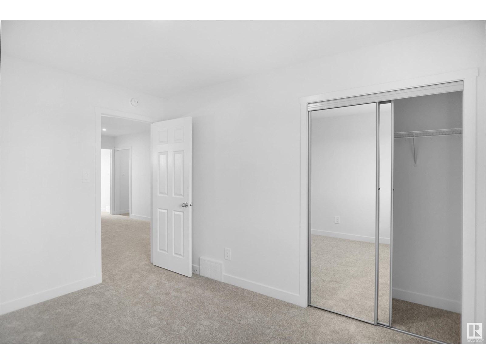 Photo 32 of 4643 Kinsella Ld Sw, Edmonton AB