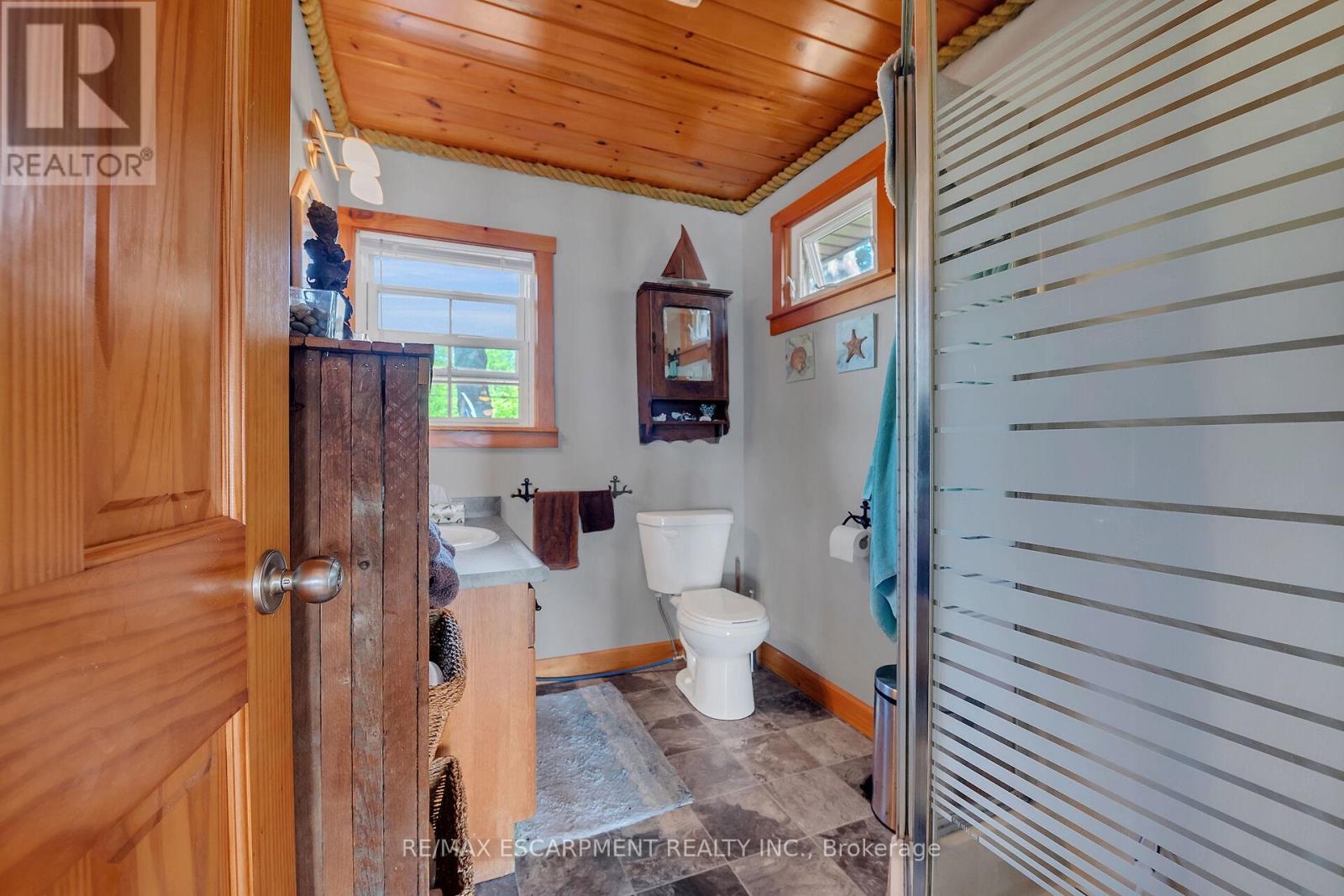 Photo 5 of 803 Sandy Bay Road, Haldimand ON