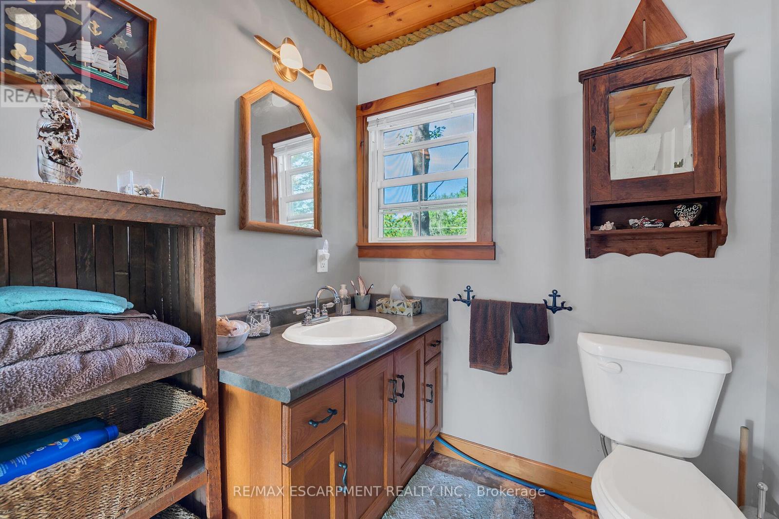 Photo 36 of 803 Sandy Bay Road, Haldimand ON