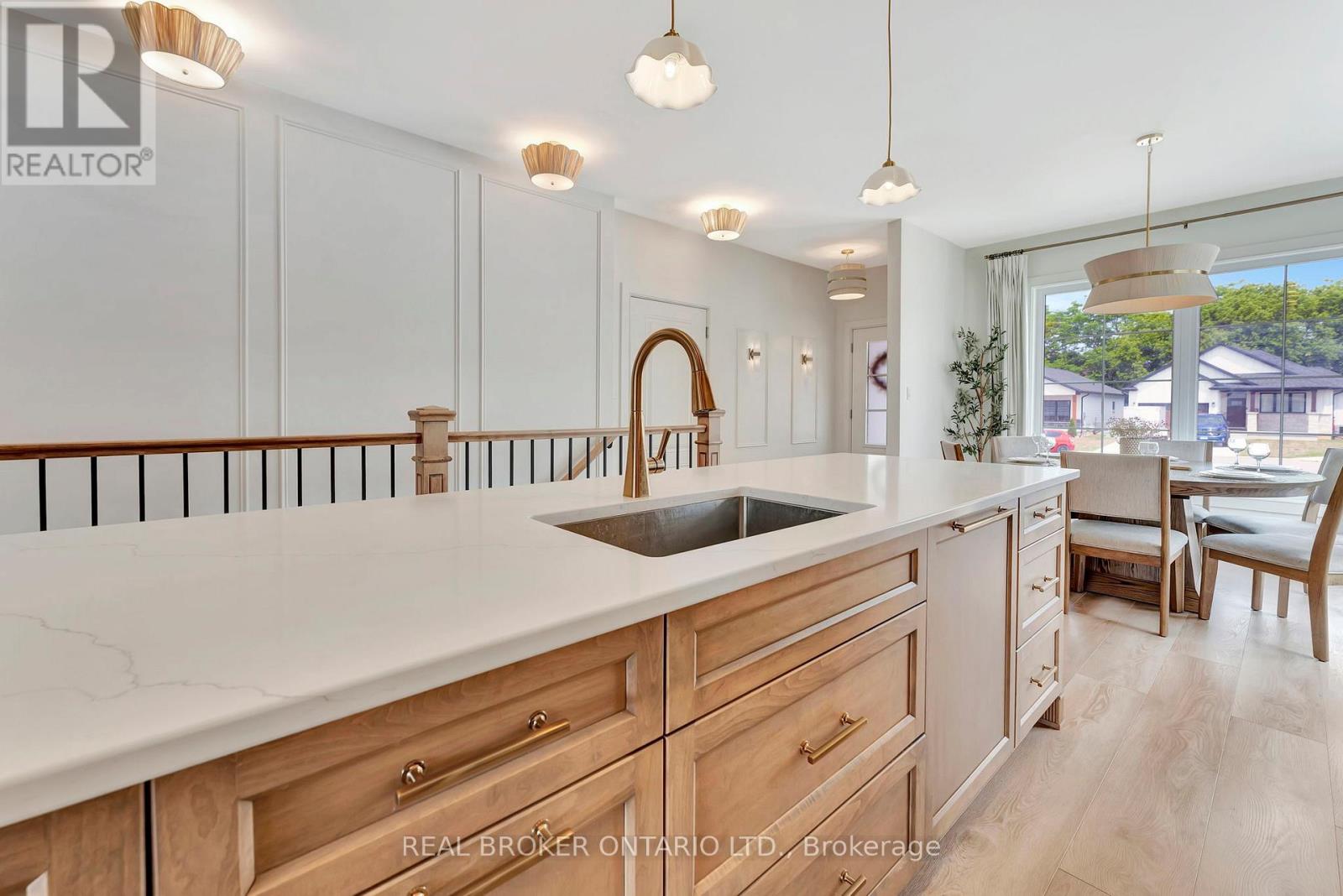 Photo 35 of 10 Macneil Court, Bayham ON